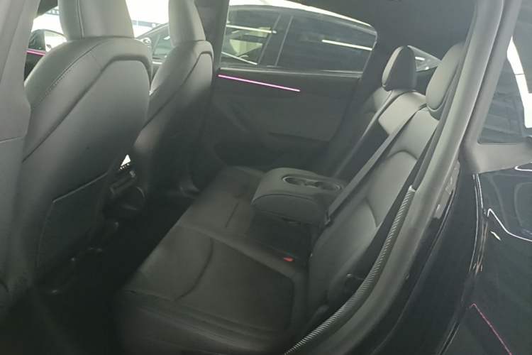 Used Tesla Model Y 2026 Rear-Drive Model Left Rear Seat