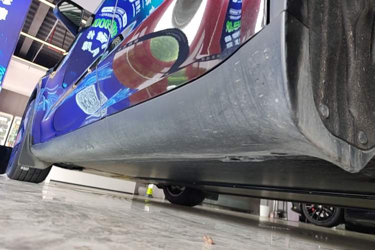 Used Tesla Model Y 2026 Rear-Drive Model Left Side Sill
