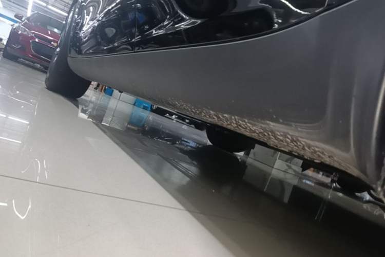 Used Tesla Model Y 2026 Rear-Drive Model Left Side Sill
