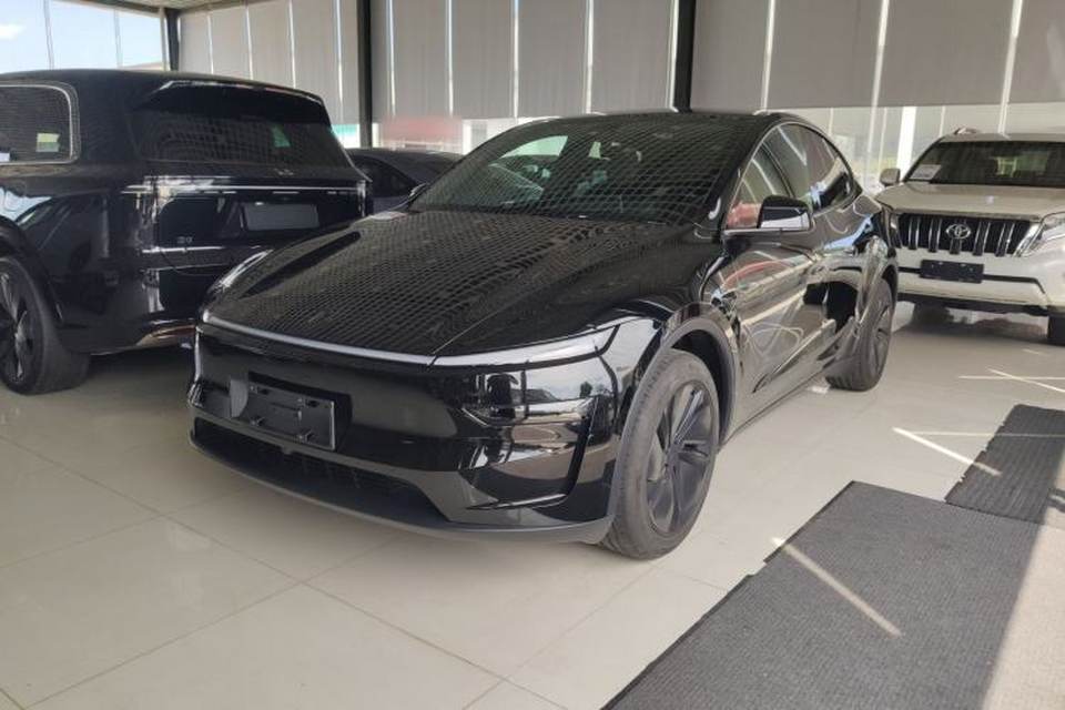Tesla Model Y 2026