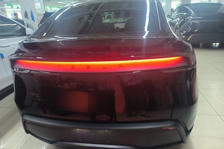 Used Tesla Model Y 2026 Rear-Drive Model Rear