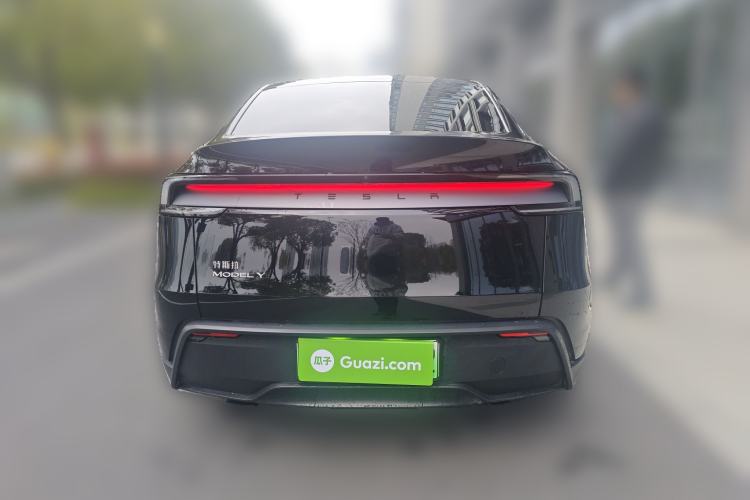 Used Tesla Model Y 2026 Rear-Drive Model