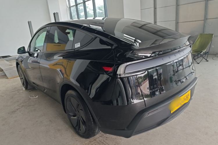 Used Tesla Model Y 2026 Rear-Drive Model Rear Left 45 Deg