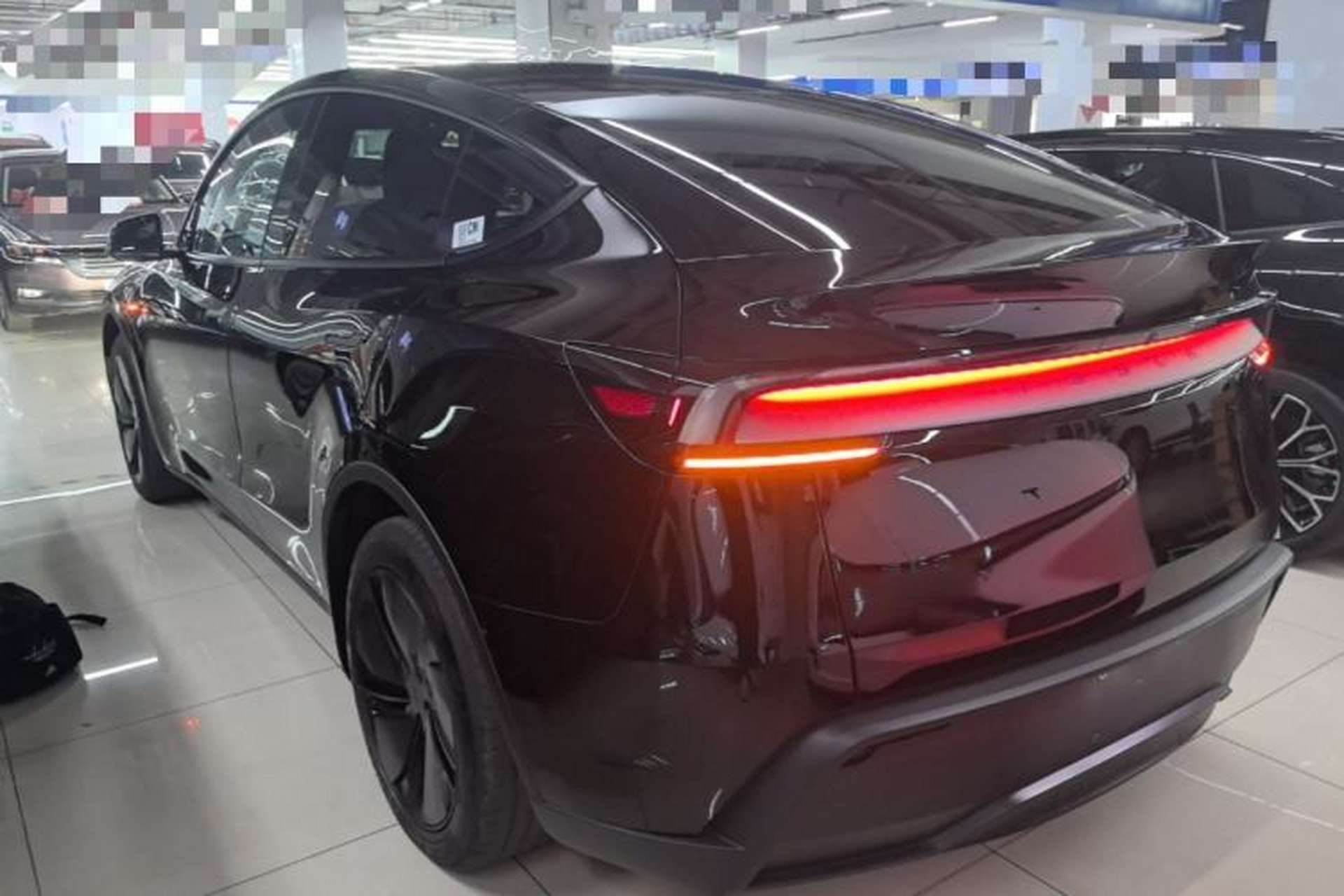 Used Tesla Model Y 2026 Rear-Drive Model Rear Left 45 Deg