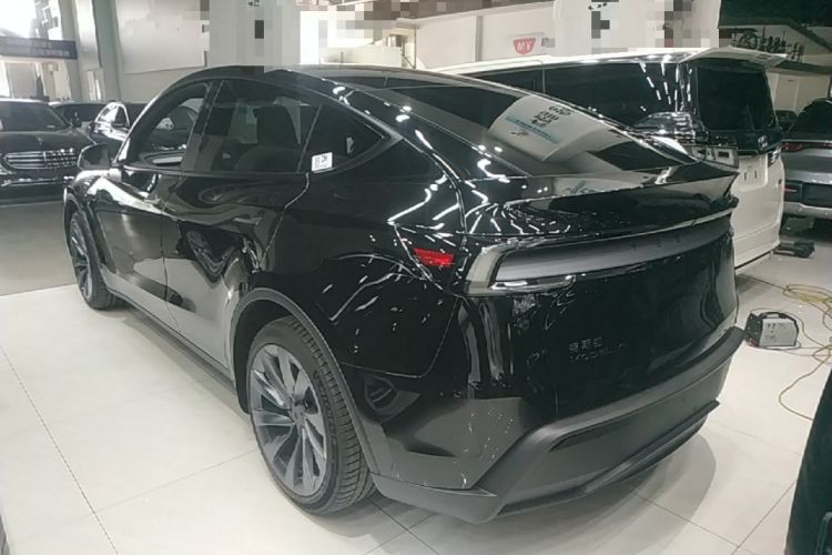 Used Tesla Model Y 2026 Long-Range All-Wheel-Drive Model Rear Left 45 Deg