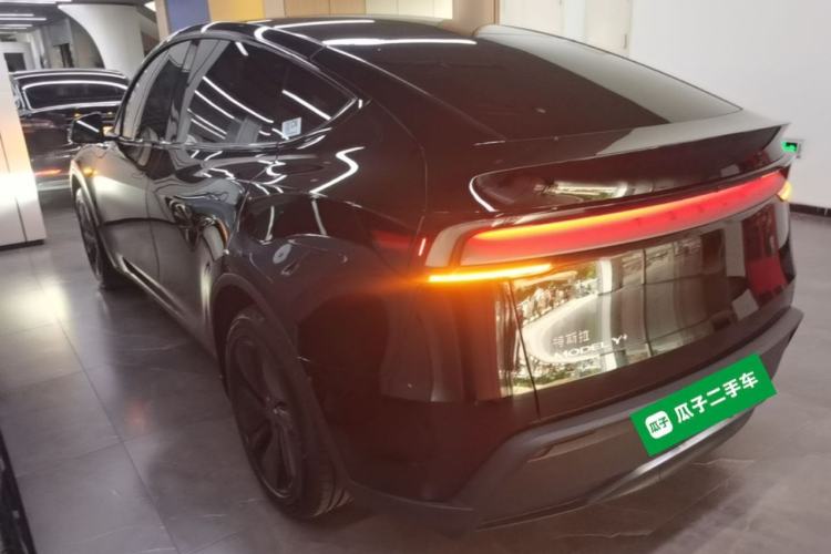 Used Tesla Model Y 2026 Model Long-Range Rear-Wheel-Drive Version Rear Left 45 Deg
