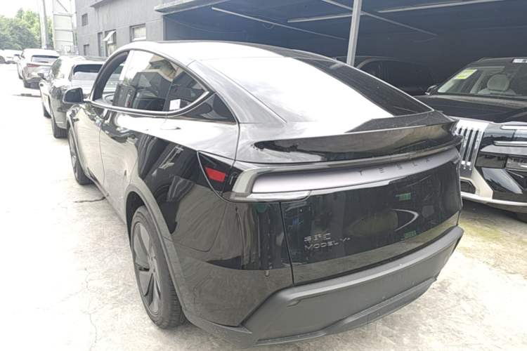Used Tesla Model Y 2026 Long-Range All-Wheel-Drive Model Rear Left 45 Deg