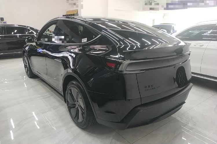 Used Tesla Model Y 2026 Long-Range All-Wheel-Drive Model Rear Left 45 Deg