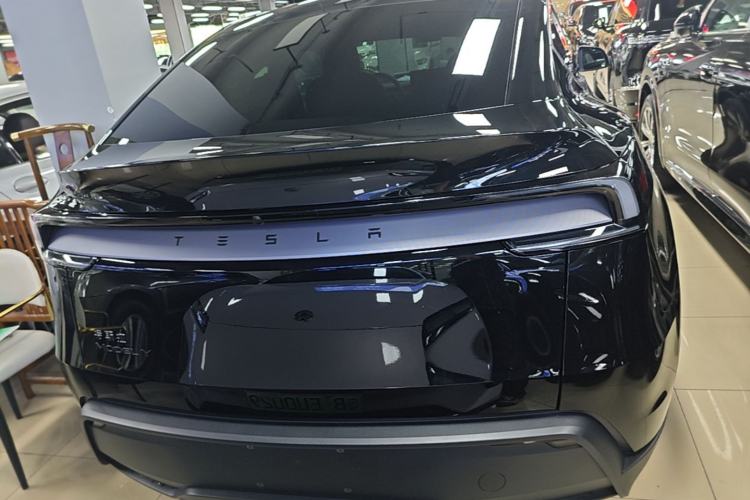 Used Tesla Model Y 2026 Rear-Drive Model Rear