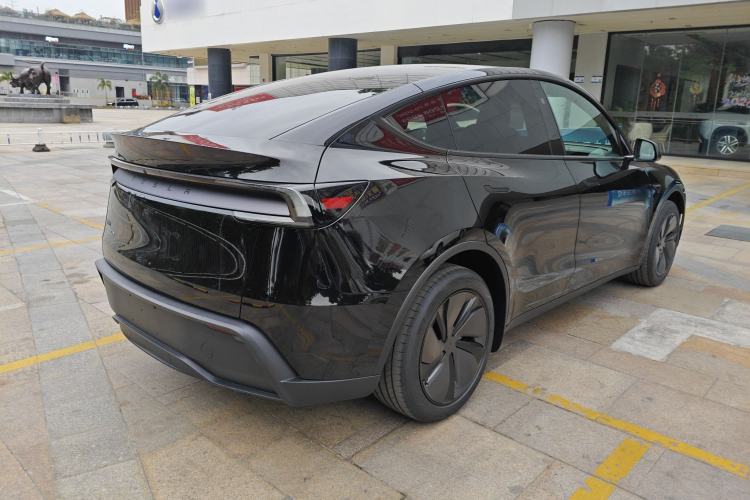 Used Tesla Model Y 2026 Rear-Drive Model Rear Right 45 Deg