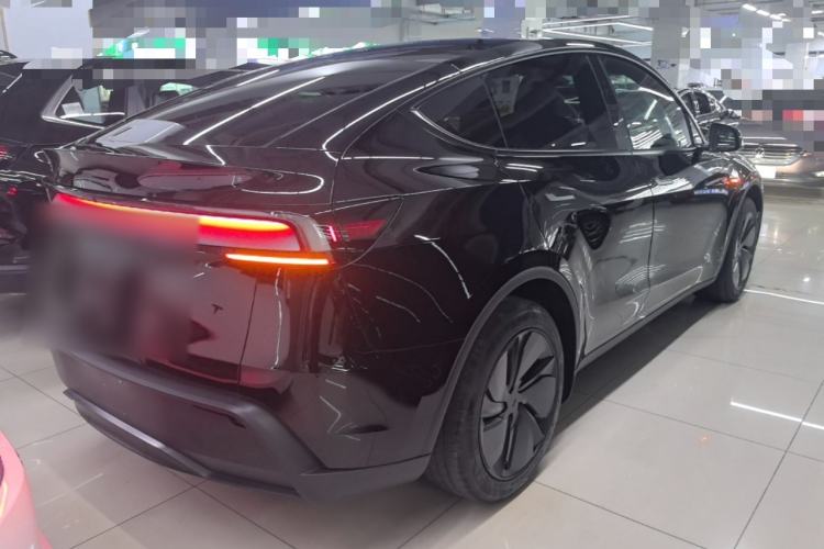 Used Tesla Model Y 2026 Rear-Drive Model Rear Right 45 Deg