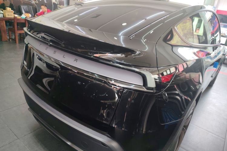Used Tesla Model Y 2026 Rear-Drive Model Rear Right 45 Deg