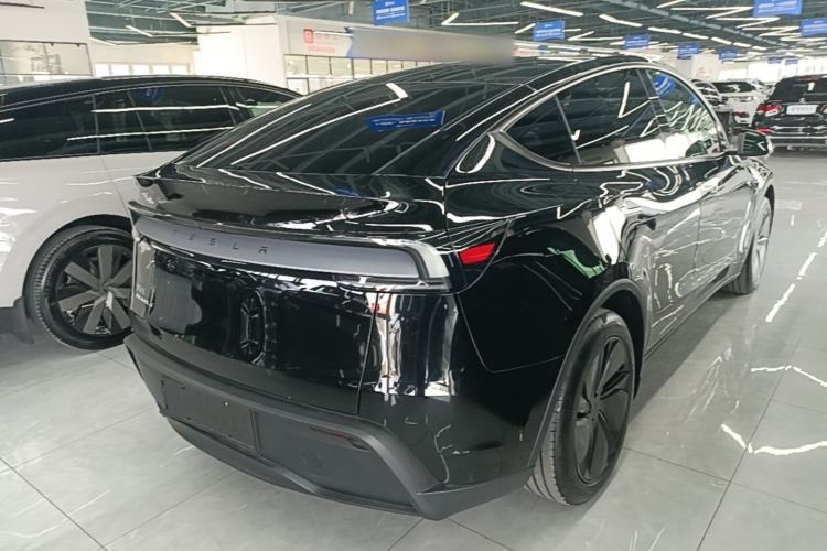 Used Tesla Model Y 2026 Rear-Drive Model Rear Right 45 Deg
