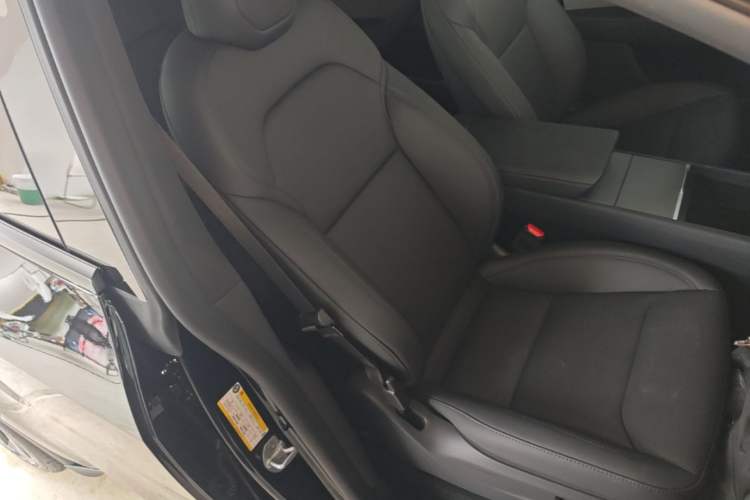 Used Tesla Model Y 2026 Rear-Drive Model Right Front Seat