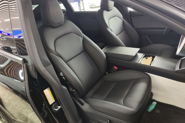Used Tesla Model Y 2026 Rear-Drive Model Right Front Seat