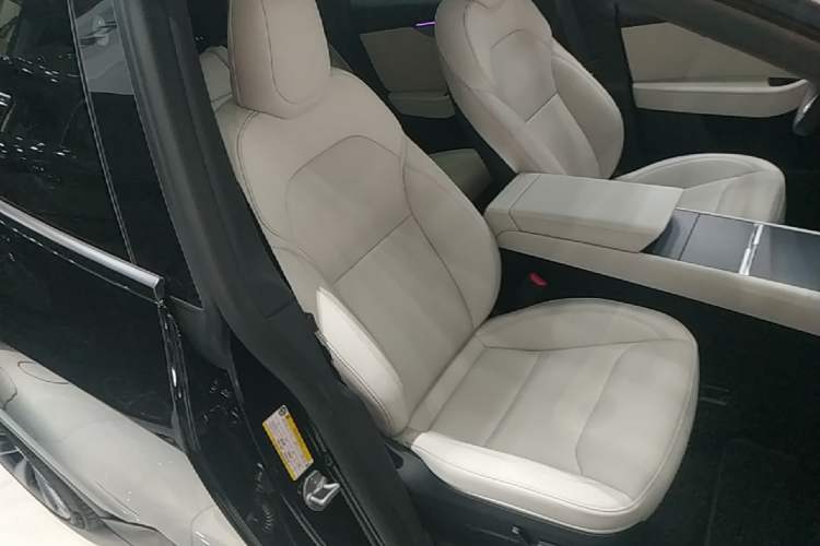 Used Tesla Model Y 2026 Long-Range All-Wheel-Drive Model Right Front Seat