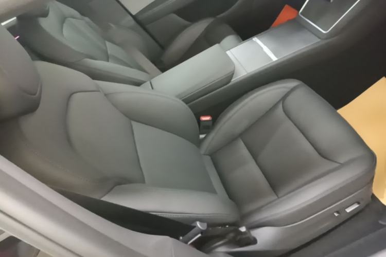 Used Tesla Model Y 2026 Rear-Drive Model Right Front Seat