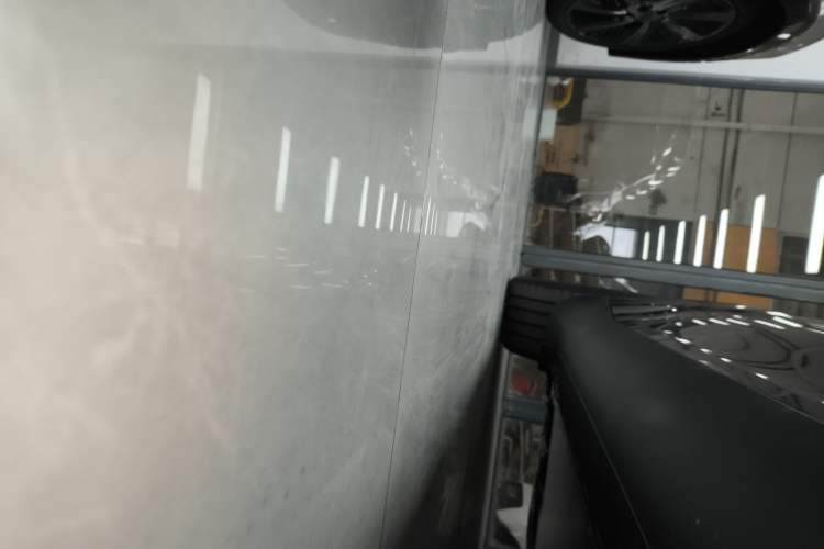 Used Tesla Model Y 2026 Rear-Drive Model Right Side Sill