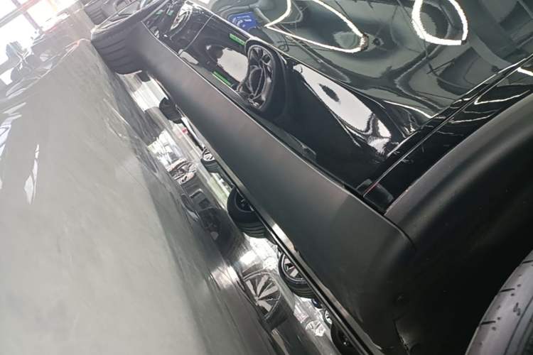 Used Tesla Model Y 2026 Rear-Drive Model Right Side Sill