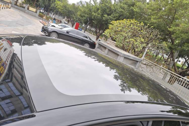 Used Tesla Model Y 2026 Rear-Drive Model Roof