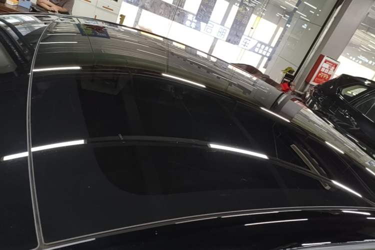 Used Tesla Model Y 2026 Rear-Drive Model Roof