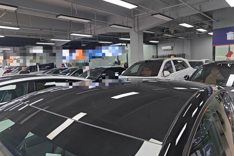 Used Tesla Model Y 2026 Rear-Drive Model Roof