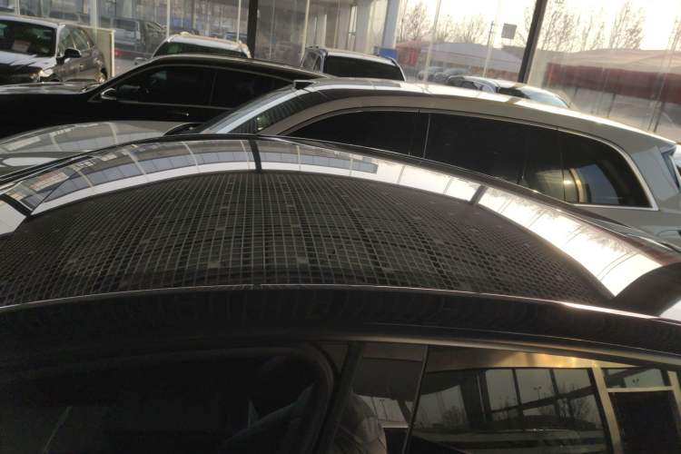 Used Tesla Model Y 2026 Rear-Drive Model Roof