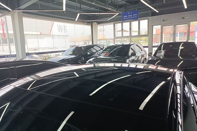 Used Tesla Model Y 2026 Rear-Drive Model Roof
