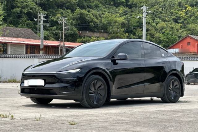 Tesla Model Y 2026 Rear-Drive Model usado