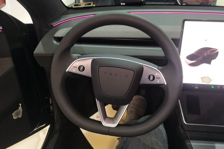 Used Tesla Model Y 2026 Rear-Drive Model Steering Wheel