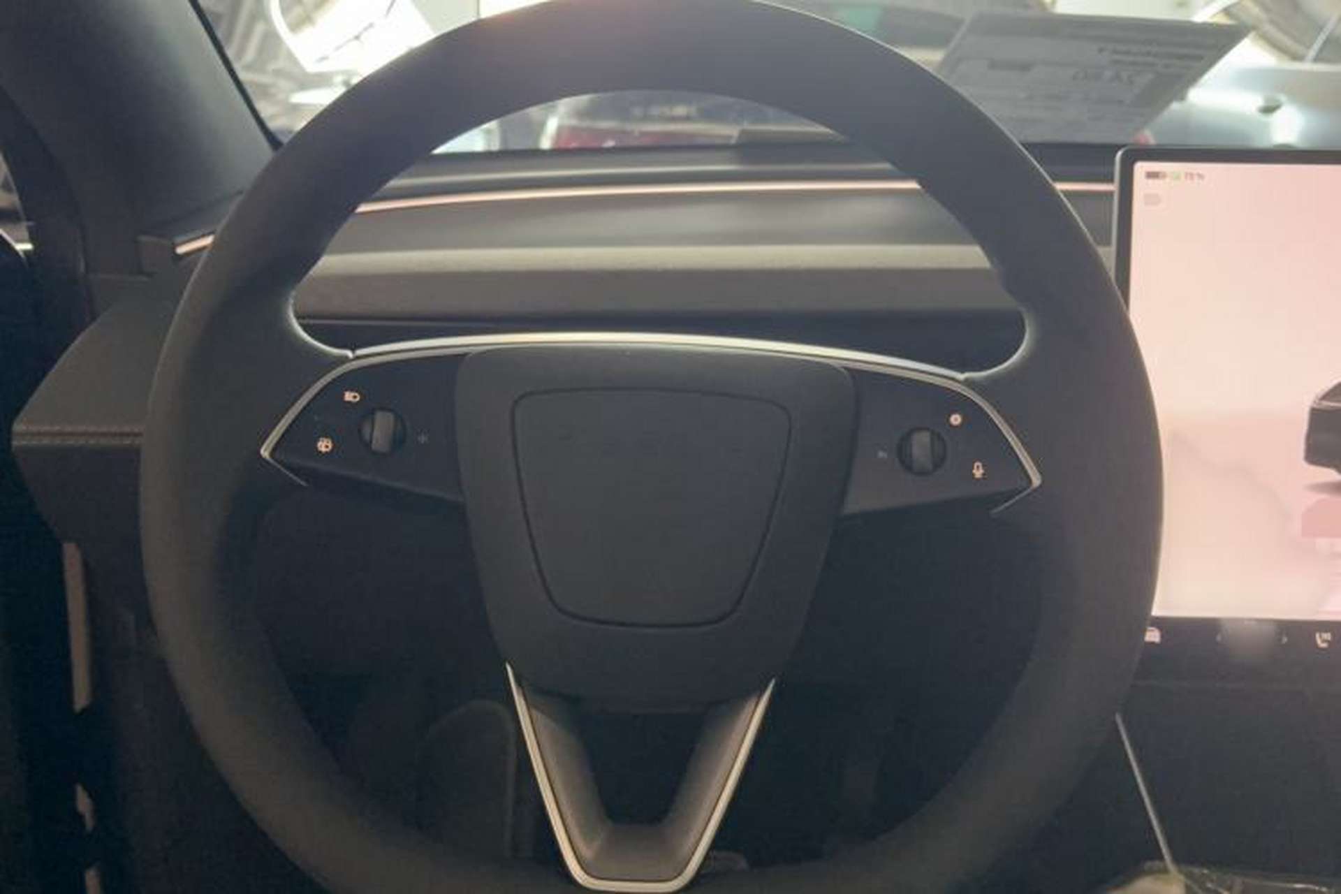 Used Tesla Model Y 2026 Rear-Drive Model Steering Wheel