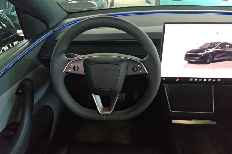 Used Tesla Model Y 2026 Rear-Drive Model Steering Wheel