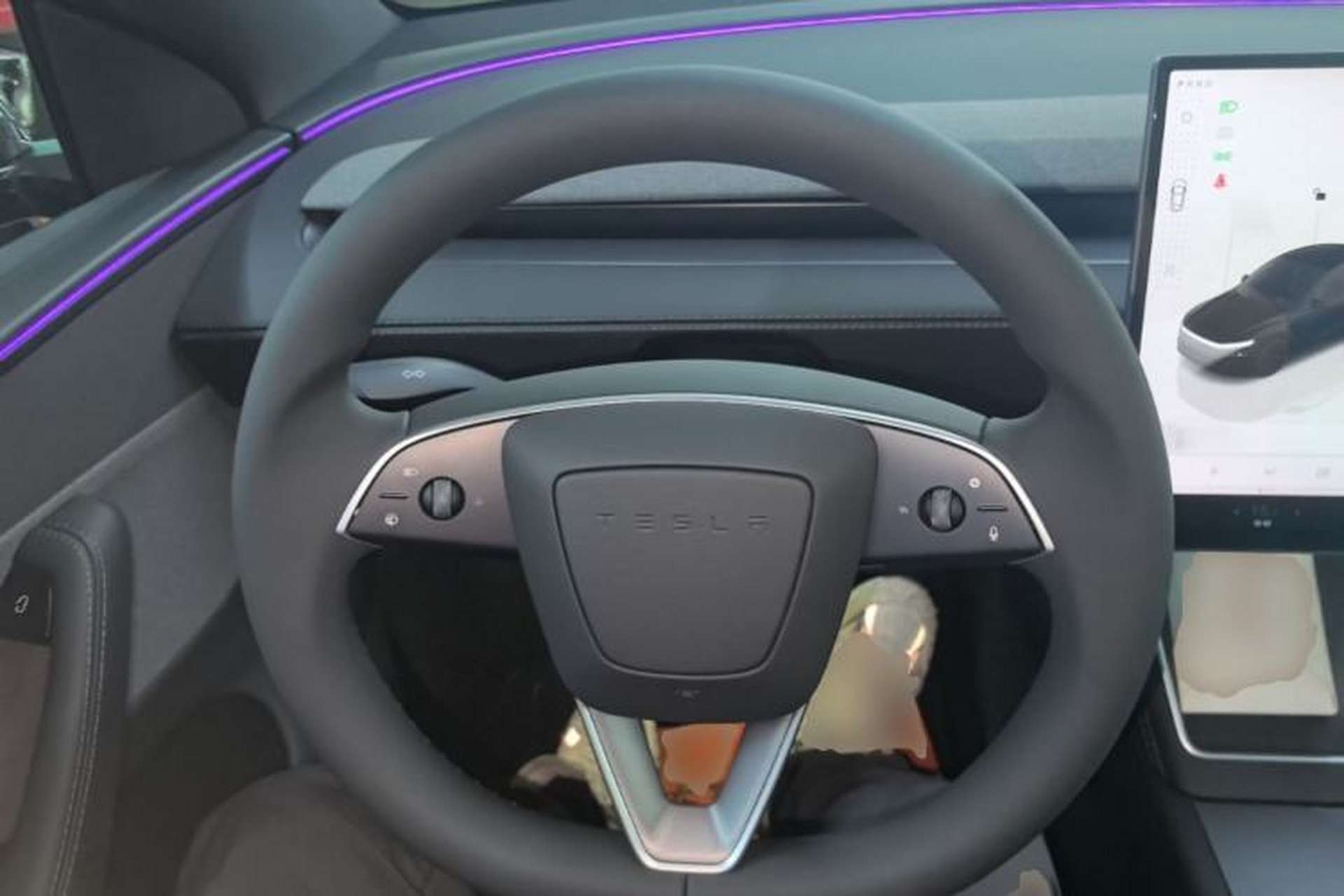 Used Tesla Model Y 2026 Rear-Drive Model Steering Wheel
