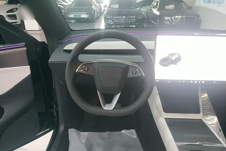 Used Tesla Model Y 2026 Long-Range All-Wheel-Drive Model Steering Wheel