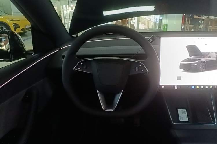 Used Tesla Model Y 2026 Rear-Drive Model Steering Wheel