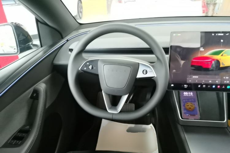 Used Tesla Model Y 2026 Rear-Drive Model Steering Wheel