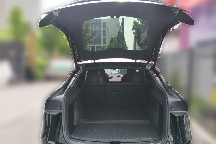 Used Tesla Model Y 2026 Facelifted Long-Range Rear-Drive Model Trunk