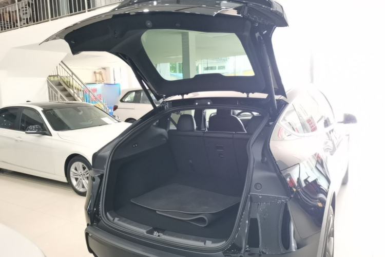 Used Tesla Model Y 2026 Rear-Drive Model Trunk