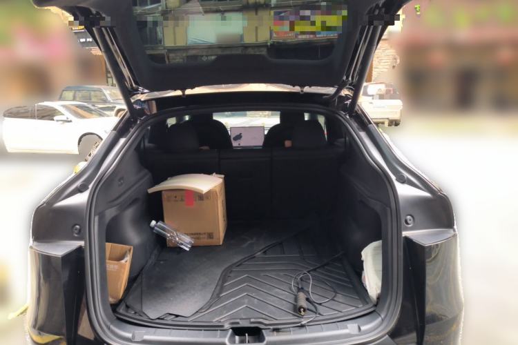Used Tesla Model Y 2026 Long-Range All-Wheel-Drive Model Trunk