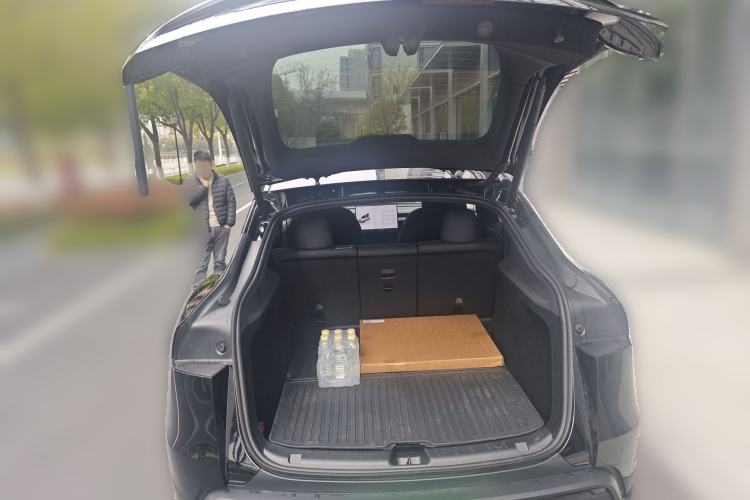 Used Tesla Model Y 2026 Rear-Drive Model