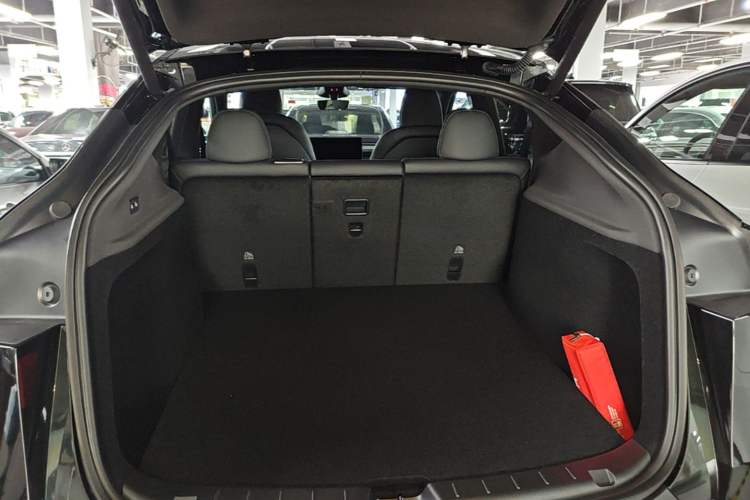 Used Tesla Model Y 2026 Rear-Drive Model Trunk