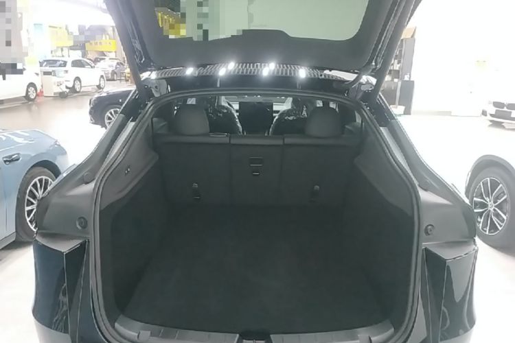Used Tesla Model Y 2026 Long-Range All-Wheel-Drive Model Trunk