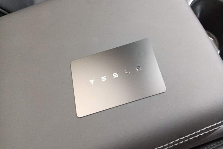 Used Tesla Model Y 2026 Model Long-Range Rear-Wheel-Drive Version Vehicle Key