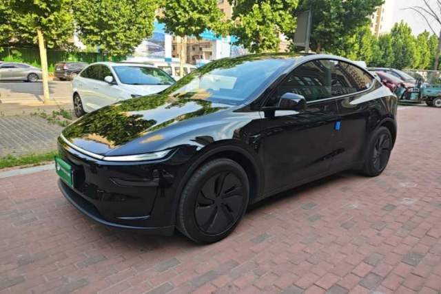 Used Tesla Model Y 2026 Rear-Drive Model