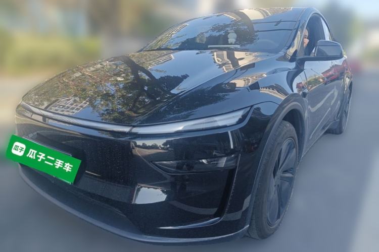 Tesla Model Y 2026 Rear-Drive Model