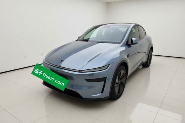 Tesla Model Y 2026 Long-Range All-Wheel-Drive Model مستعملة