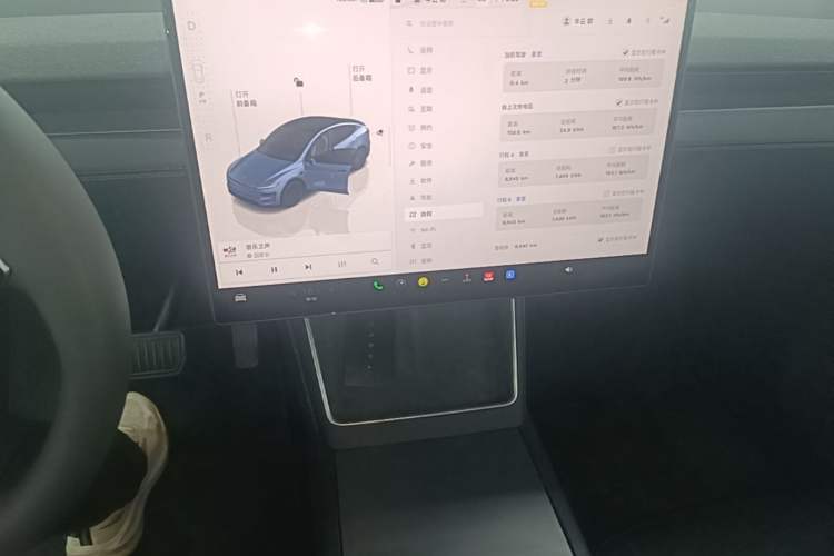 Used Tesla Model Y 2026 Rear-Drive Model Audio And AC Panel