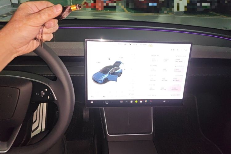 Used Tesla Model Y 2026 Rear-Drive Model Audio And AC Panel