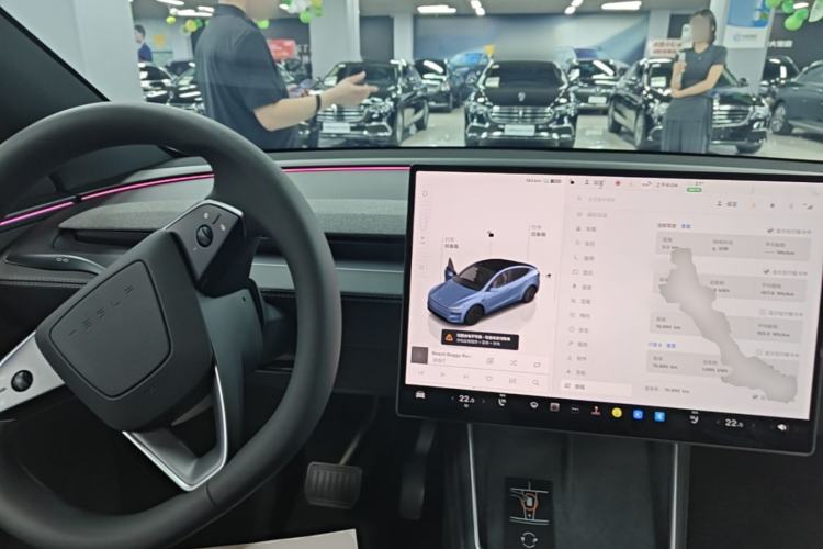 Used Tesla Model Y 2026 Model Long-Range Rear-Wheel-Drive Version Center Console
