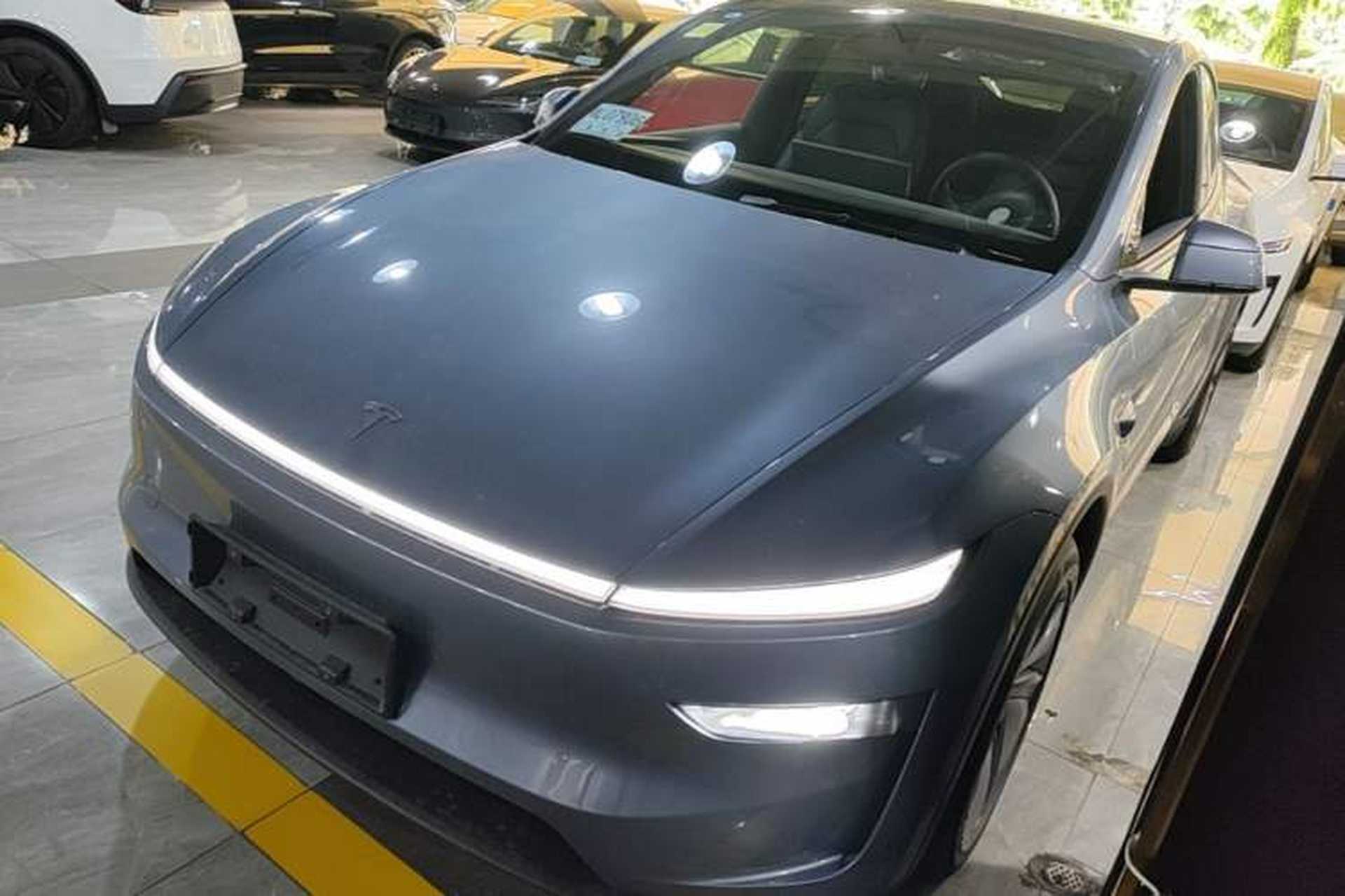 Used Tesla Model Y 2026 Facelifted Long-Range Rear-Drive Model Front Left 45 Deg